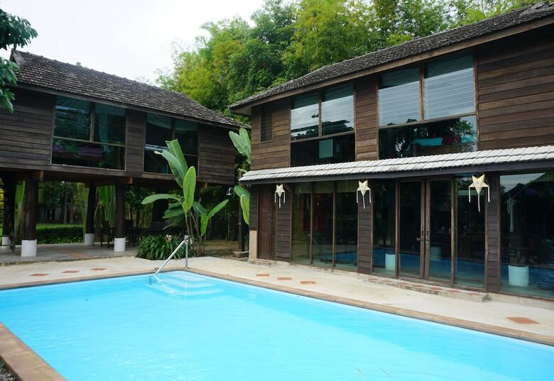 Hotel Banyen Villa