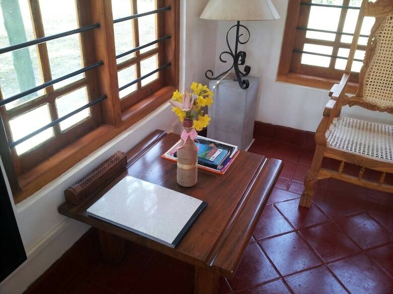 Hotel Captains Bird Safari Lodge