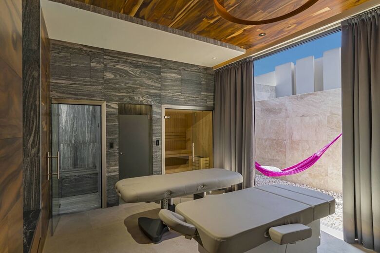 Hotel Solaz, A Luxury Collection Resort, Los Cabos