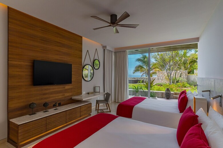 Hotel Solaz, A Luxury Collection Resort, Los Cabos
