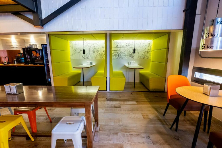 Hostal Far Home Bernabeu