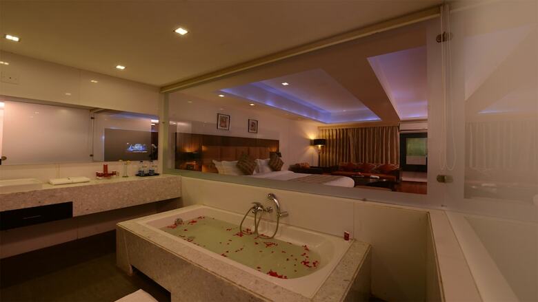 Hotel Top3 Lords Resort Bhavnagar