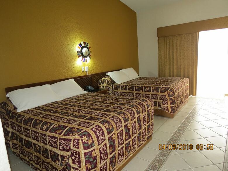 Hotel Mision Santa Maria