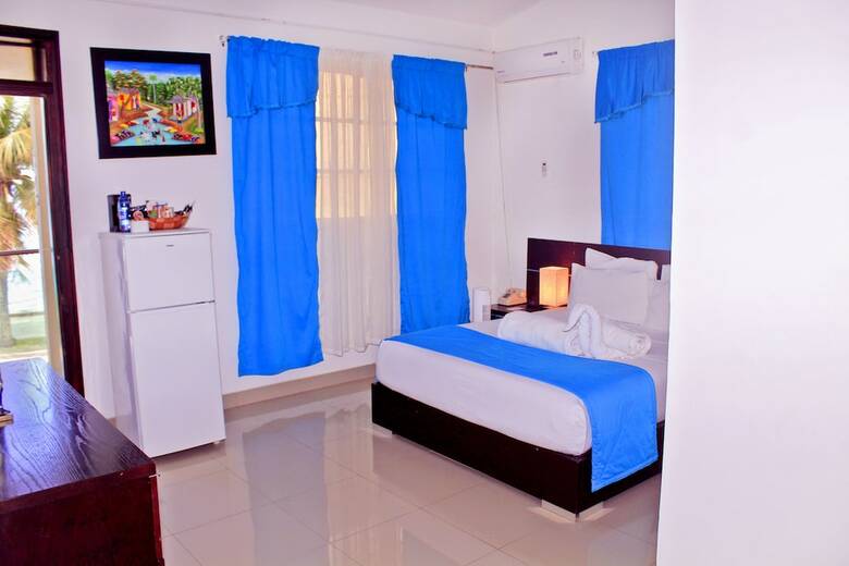 Hotel Pluxotel