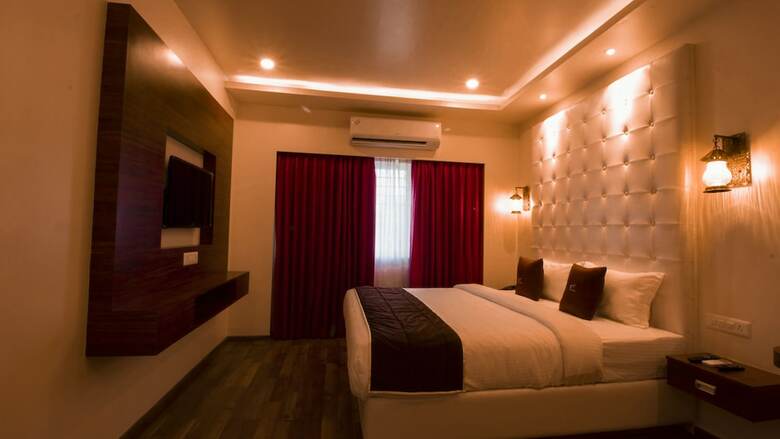 Hotel The Vintage Inn By Omatra