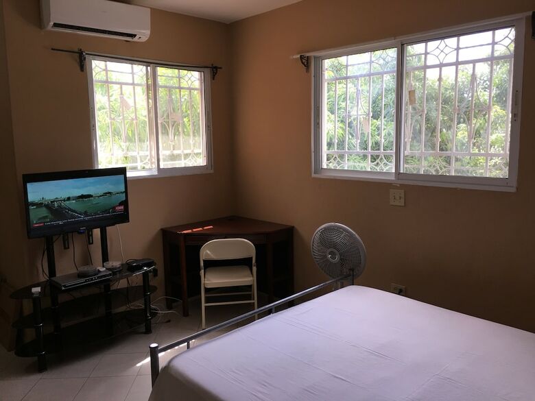 Hotel Hibiscus Guest House