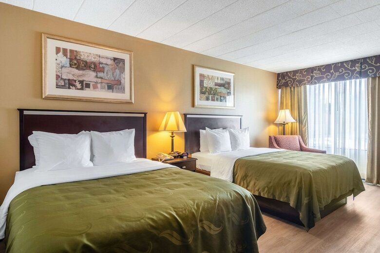 Hotel Quality Inn & Suites