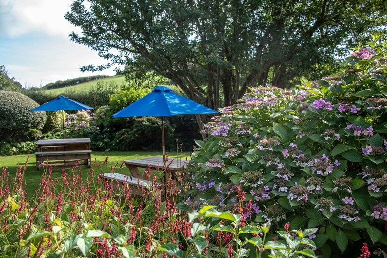 Posada The Greyhound Inn & Hotel