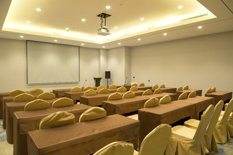 Hotel Holiday Inn Express Anshan Downtown
