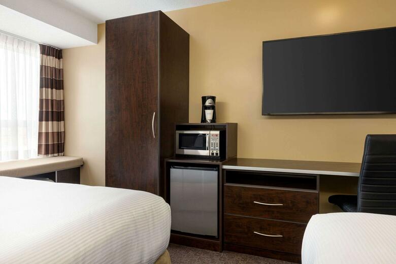 Hotel Microtel Inn & Suites By Wyndham Estevan