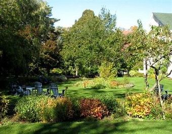 Bed & Breakfast Hillsdale House Inn