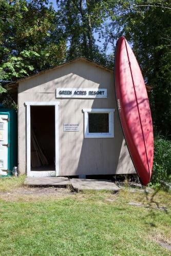 Green Acres Lakeside Resort Salt Spring Island