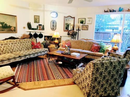 Bed & Breakfast Wisteria Guest House