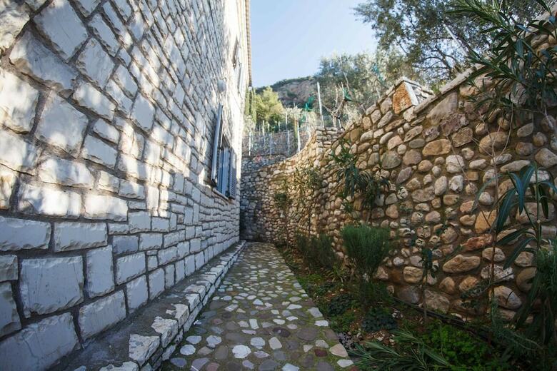 Apartamentos Stone Maisonettes