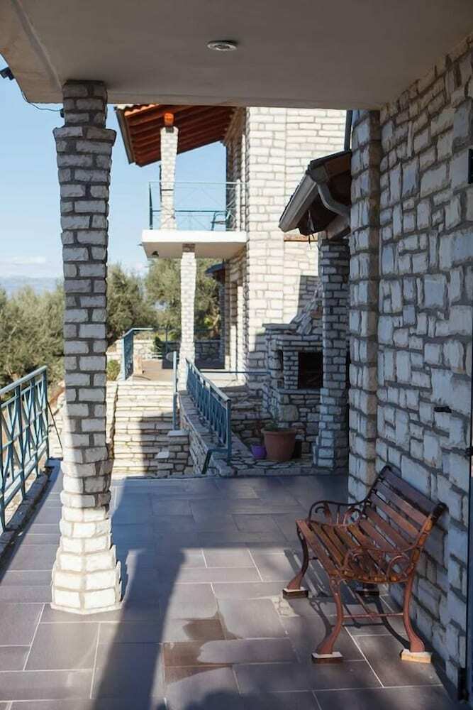 Apartamentos Stone Maisonettes