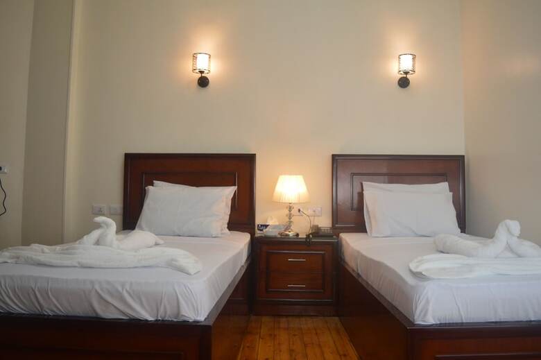 Hostal Midtown Hostel