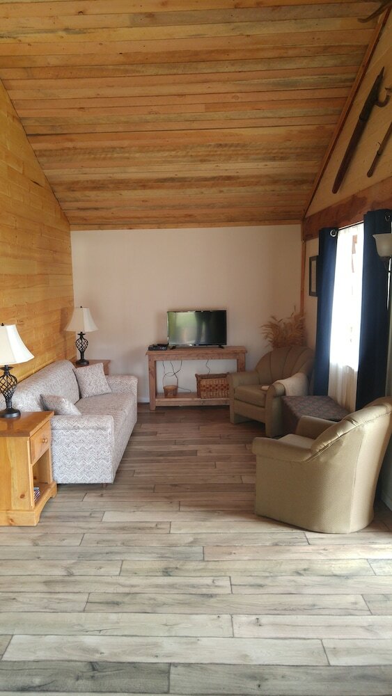 Bed & Breakfast Wolfwood Guest Ranch