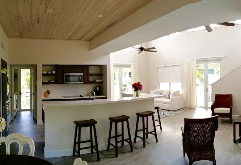 Hotel Dolphin Point Villas