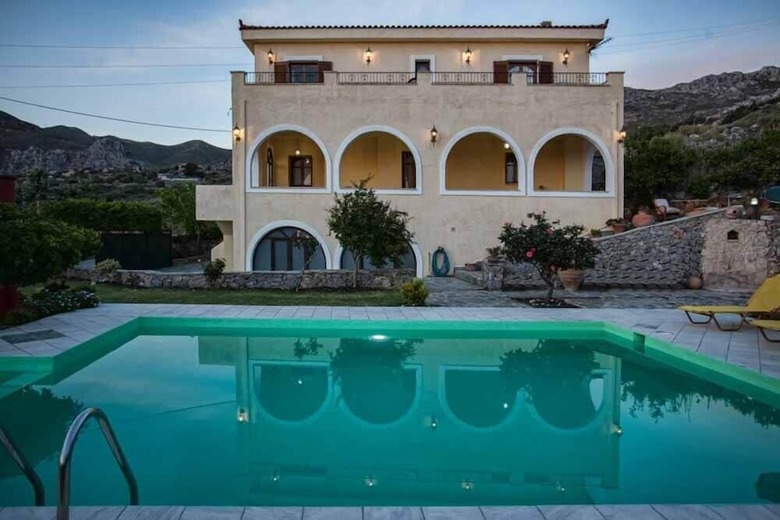 Villa Petrinos Milos
