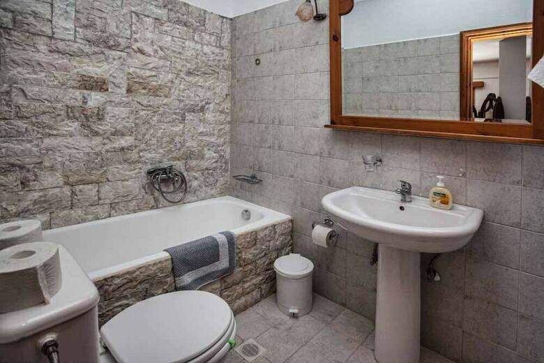 Villa Petrinos Milos