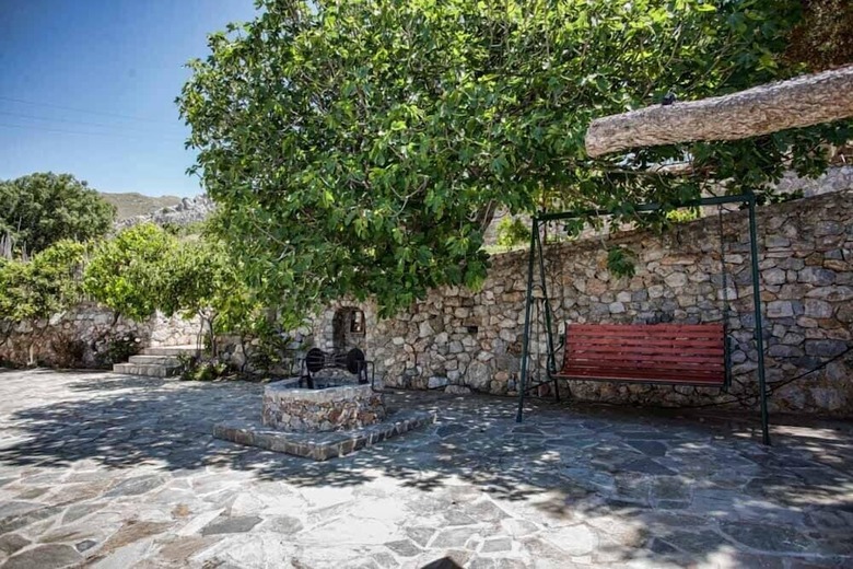 Villa Petrinos Milos