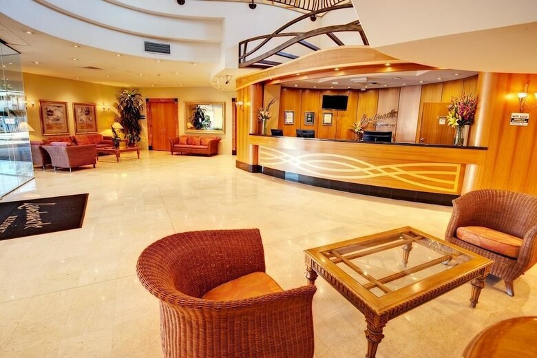 Apartamentos Holiday With A View Landmark Hotel