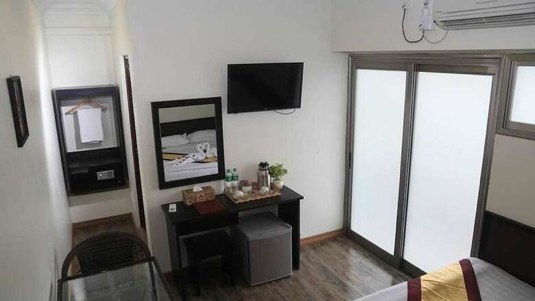 Royal Malikha Hotel