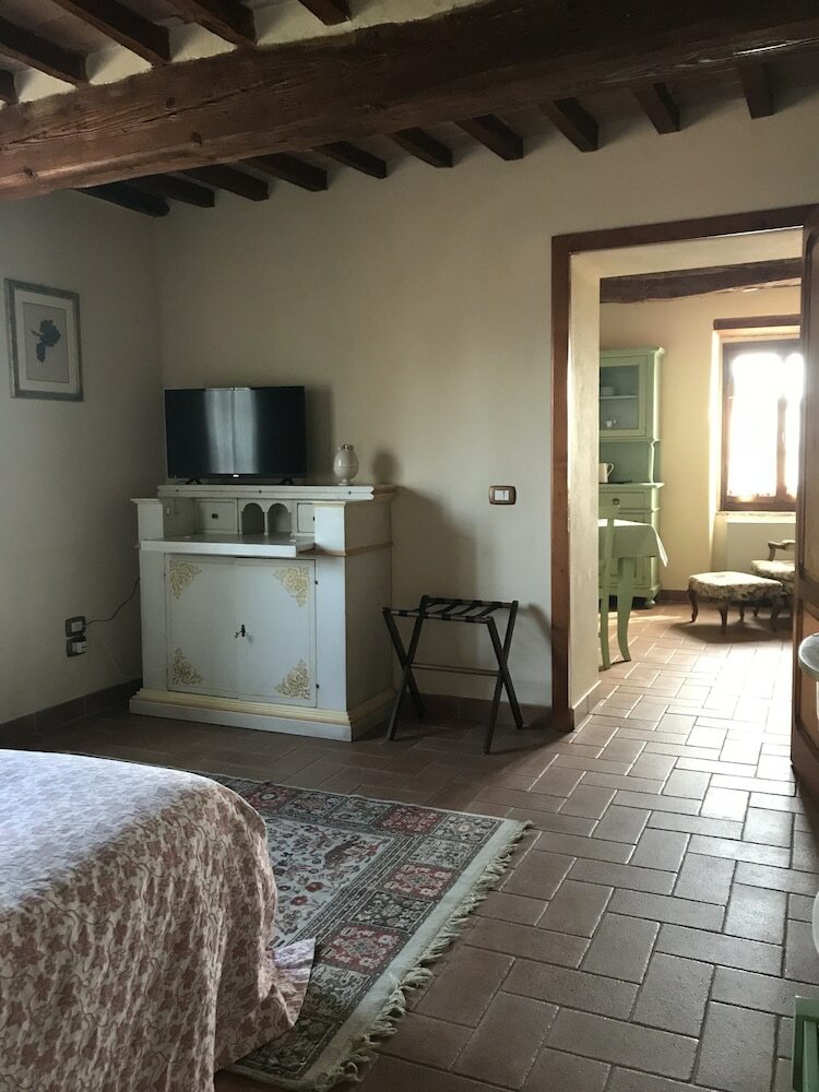 Agroturismo Antico Borgo De' Romolini