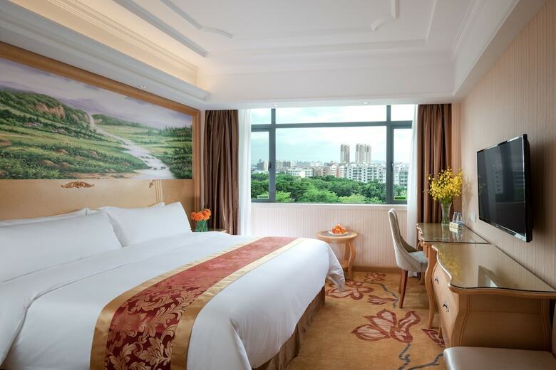 Vienna Hotel -yantian Harbor