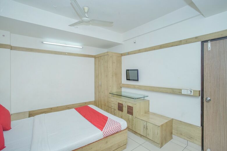 Hotel Oyo 8501 Abhimaani Comforts