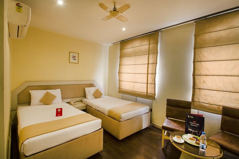 Oyo 9302 Hotel Baseraa Inn