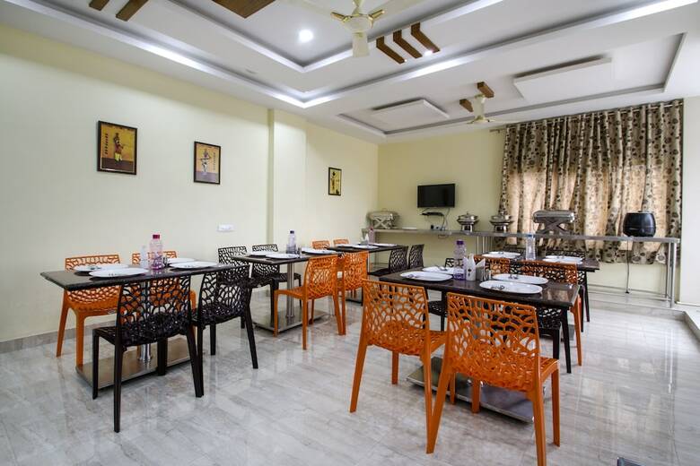 Hotel Oyo 6661 Aurum Abode