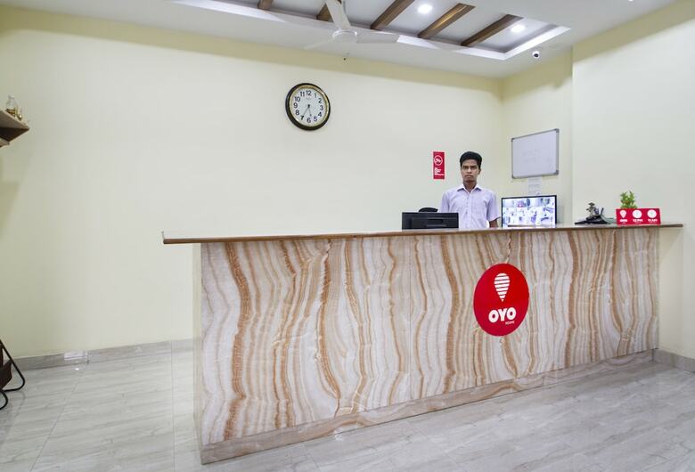 Hotel Oyo 6661 Aurum Abode