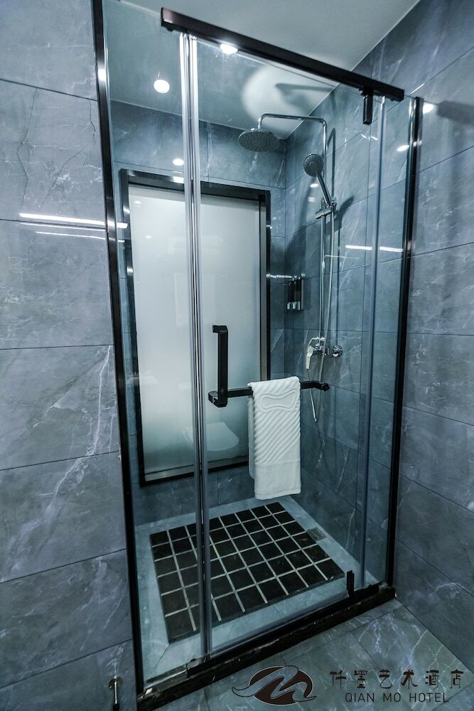 Qianmo Art Hotel