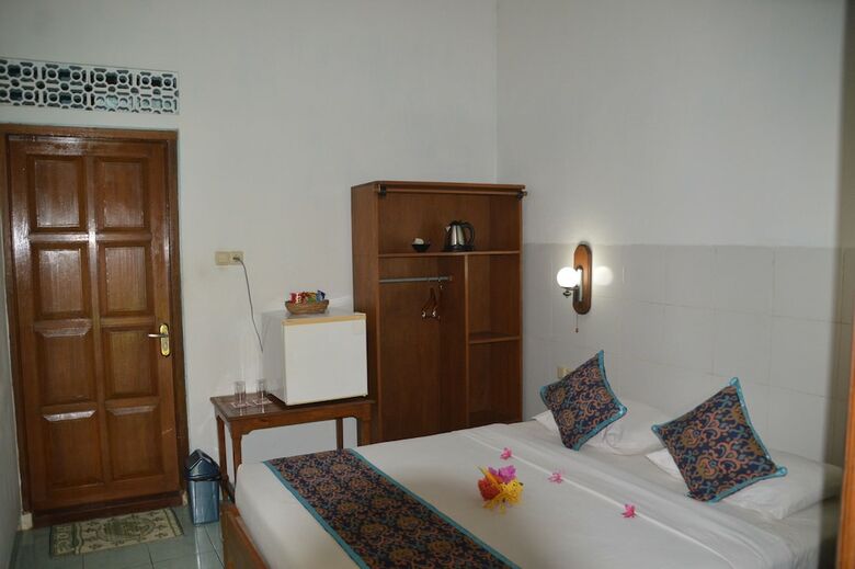 Bed & Breakfast Bagus Beach Resort