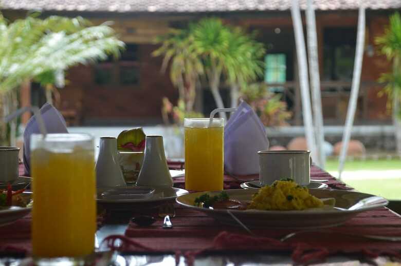 Bed & Breakfast Bagus Beach Resort