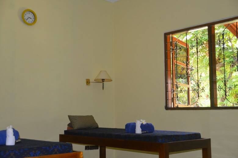 Bed & Breakfast Bagus Beach Resort
