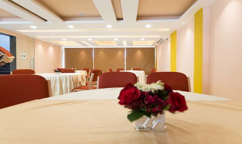 Hotel Treebo The Tripti