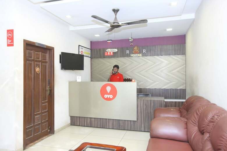 Oyo 9659 Hotel Rr Grand