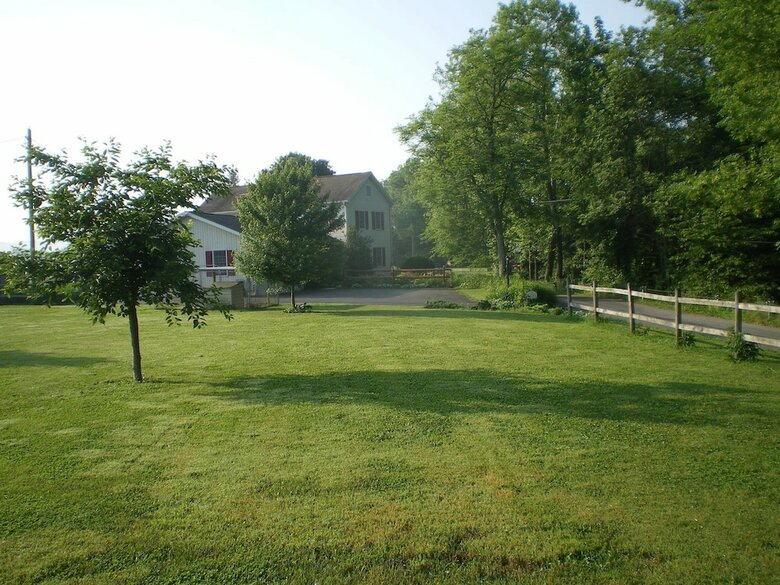 Red Cardinal Bed And Breakfast