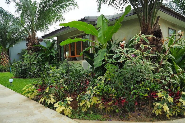 Hotel Palm Pran Resort