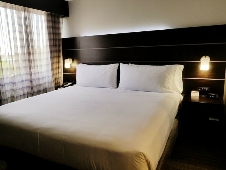 Hotel Holiday Inn Express & Suites Miami - Hialeah