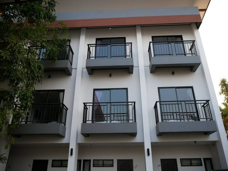 Hotel Sabai @ Chumphae