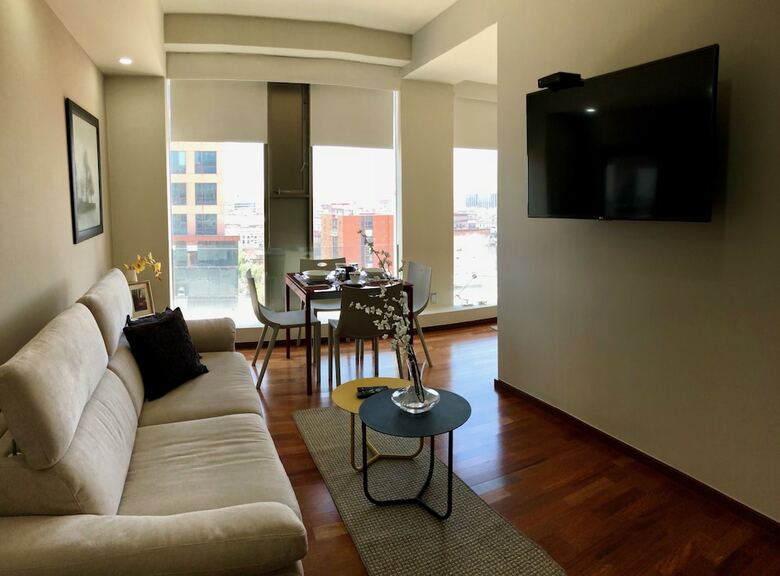 Boutique Apartment Downtown 1417