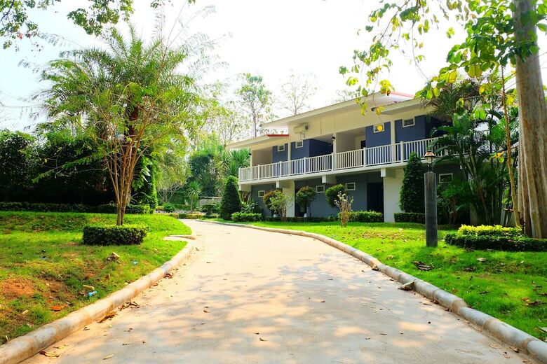 Hotel Macan Resort