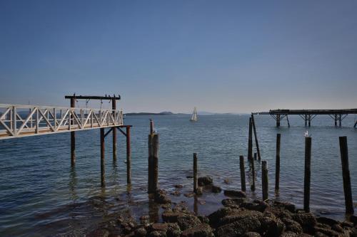 Hotel Sidney Waterfront Inn
