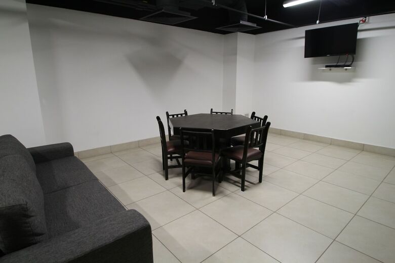 Alameda Downtown Apartment 1204