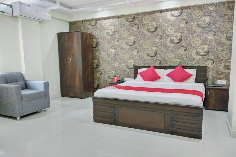Hotel Oyo 10521 Gck Suites