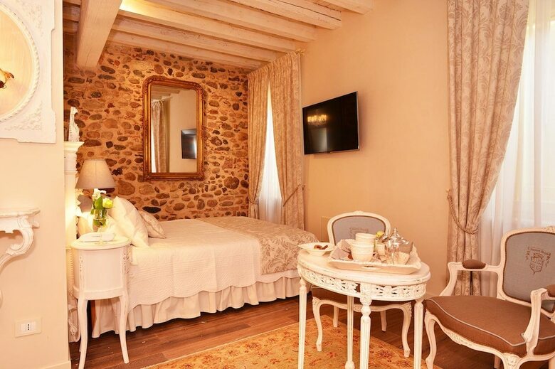 Maison Resola