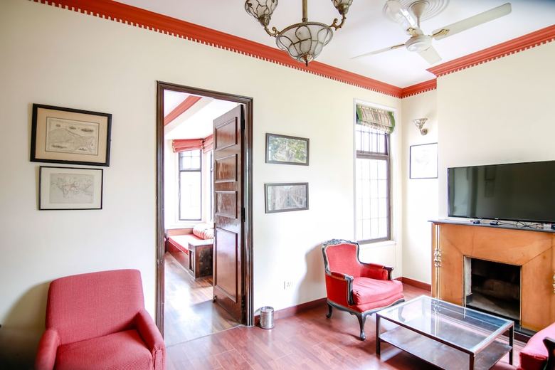 Bed & Breakfast Sirohi House